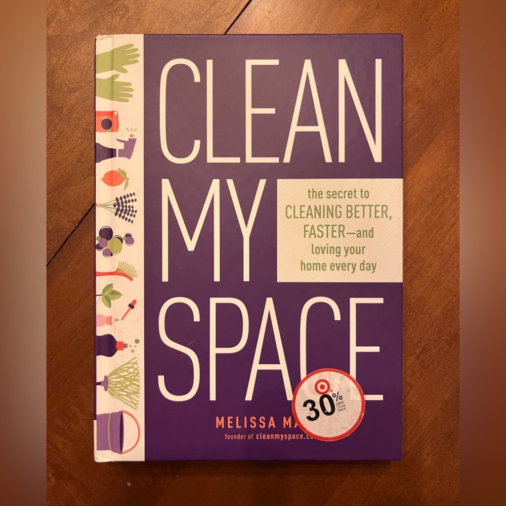 Clean My Space book NEW‎